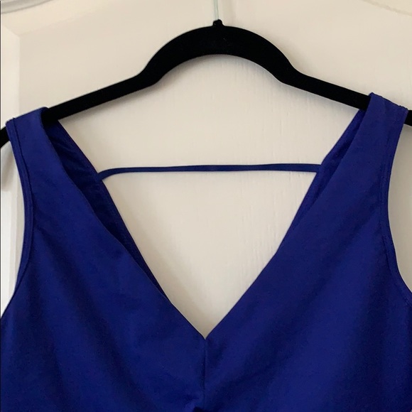 NWT VICTORIA’S SECRET V-back Body-Wick Mesh Sports Bra - Picture 2 of 15